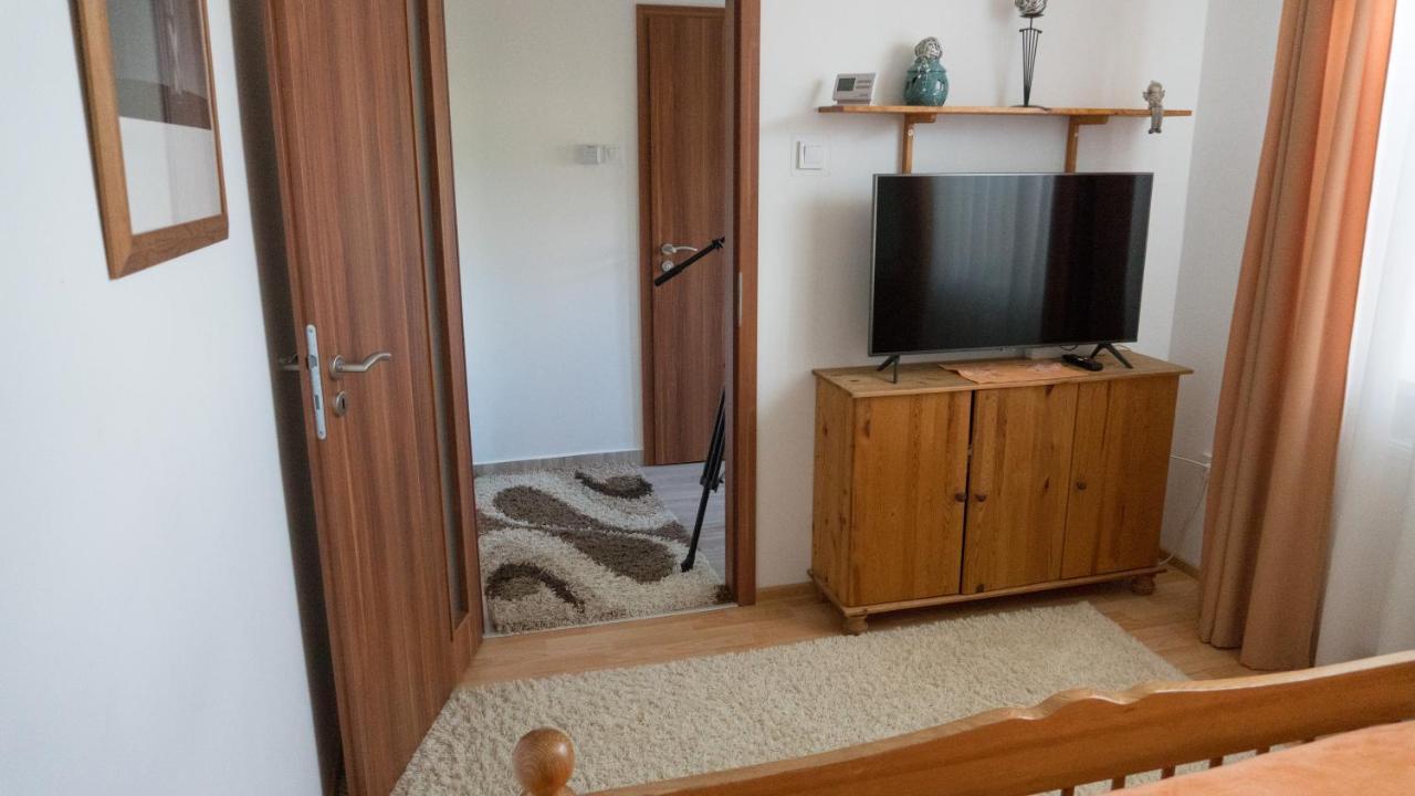 Rita-Var Szallashely Nyíregyháza Exteriör bild