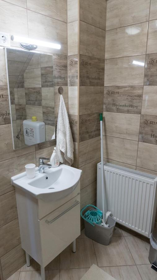 Rita-Var Szallashely Nyíregyháza Exteriör bild