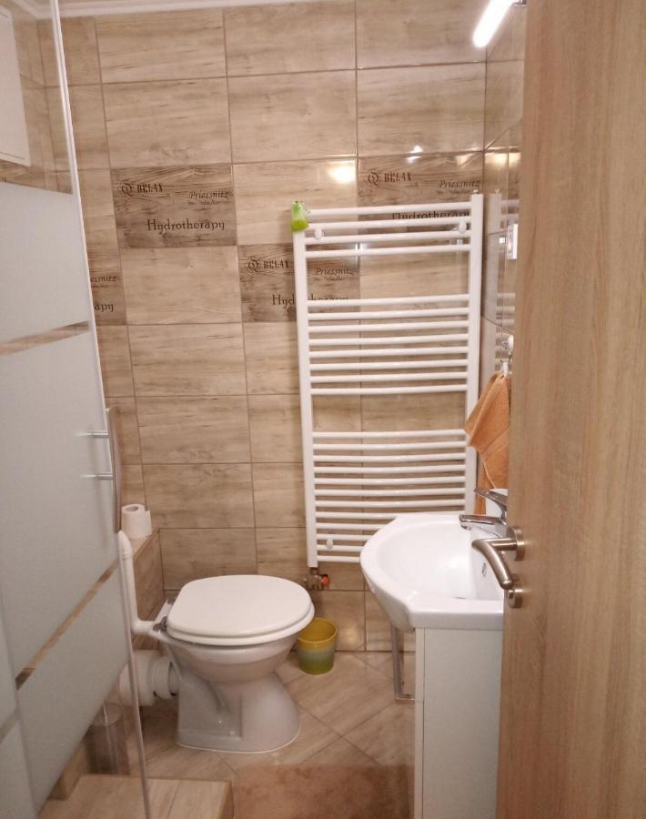 Rita-Var Szallashely Nyíregyháza Exteriör bild